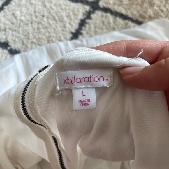 SOLD White/cream romper - Picture 4 of 4